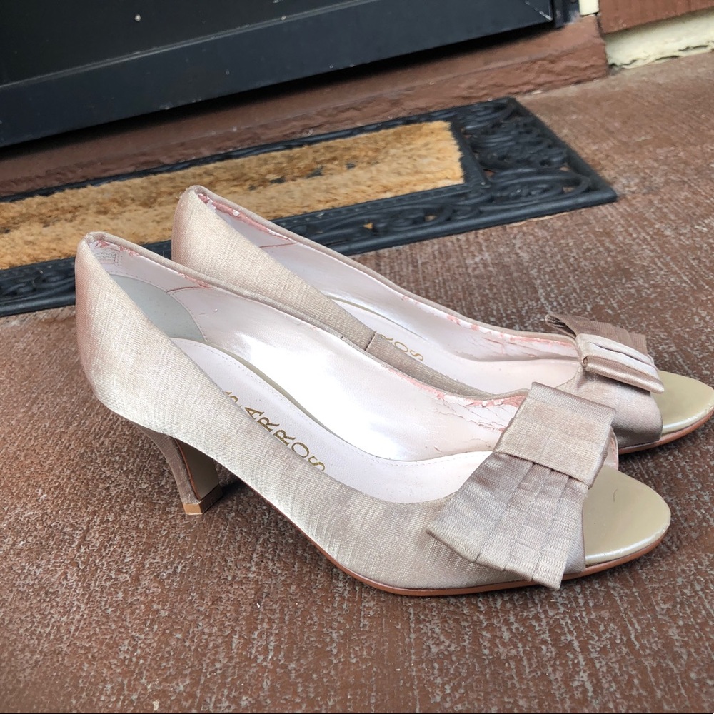 Tan Satin 2” Kitten Heels Sz 6M